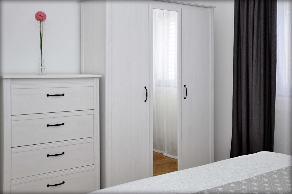 Apartments Barbaresko Лумбарда Екстериор снимка